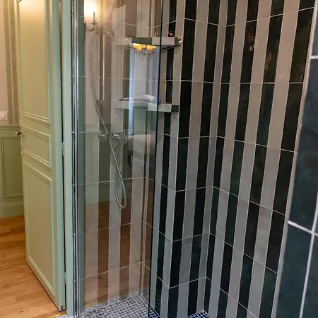 15 Apartment Paris