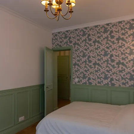Apartment 15